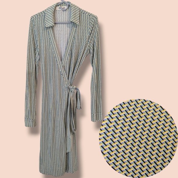 Diane Von Furstenberg Geometric Printed Jersey Knit Jeanne Two Wrap Mini Dress M - Picture 1 of 10